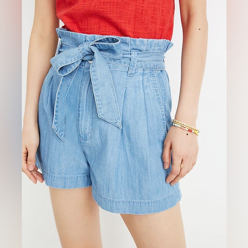 Denim Paperbag Shorts - Size 6 in Nesbitt Wash